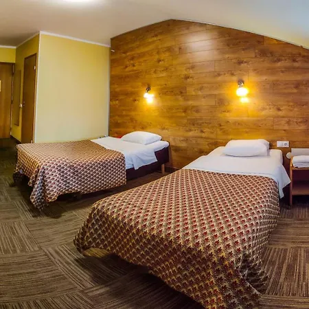 Wironia Hotell 3*