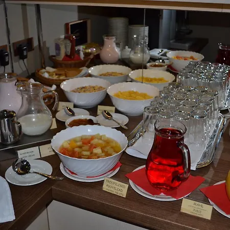 Hotell Wironia 3*